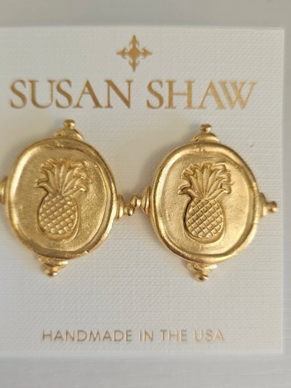 Susan Shaw Pineapple Intaglio Studs (NWT)